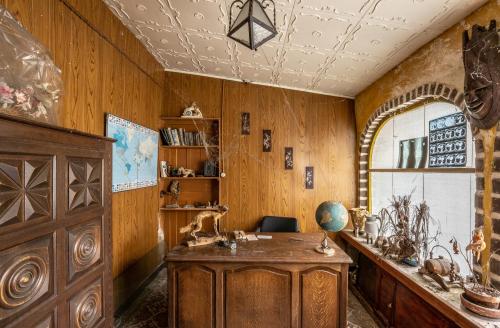 Abandoned House in Northern France 8