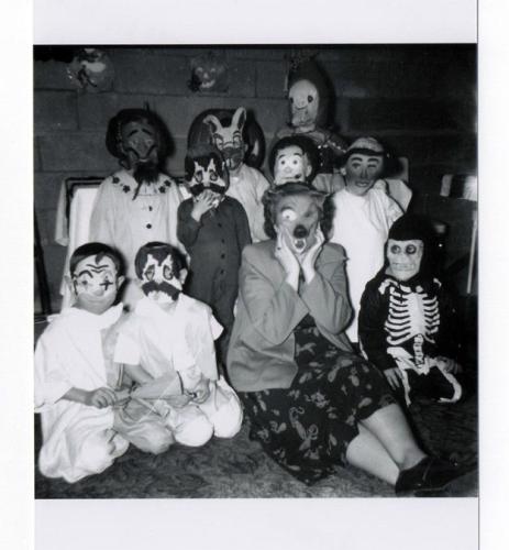 creepy old costumes 35