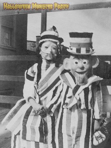 creepy old costumes 38