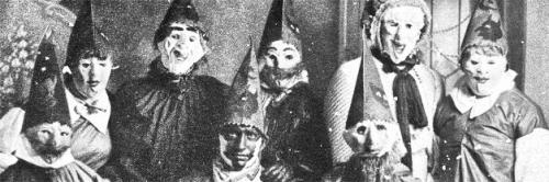 creepy old costumes 40