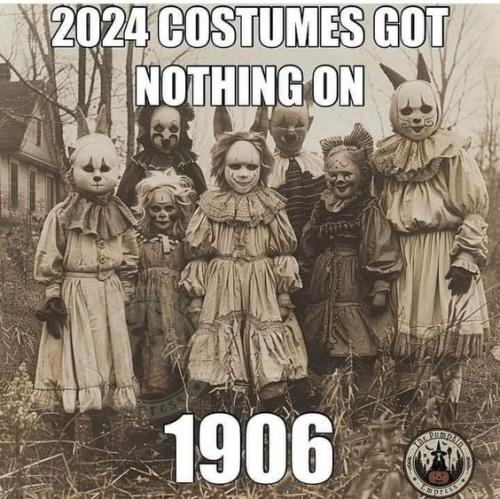 creepy old costumes 111