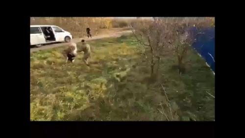 GbKxlNiakAEjSy0