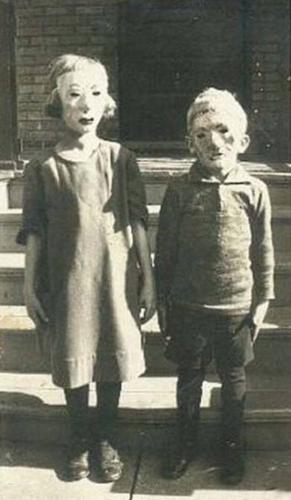 creepy old costumes 27
