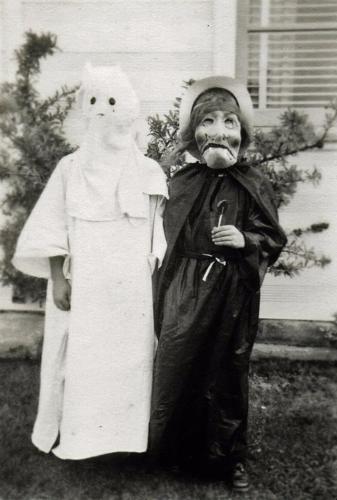 creepy old costumes 42