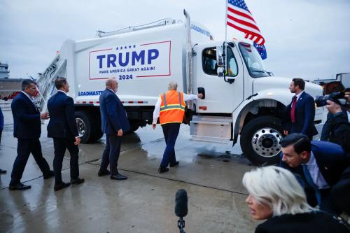 TRUMP GARBAGE TRUCK GREEN BAY