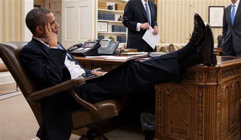 obama desk