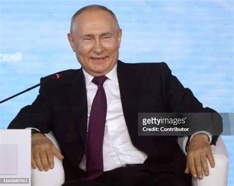 PUTIN SMILES 666