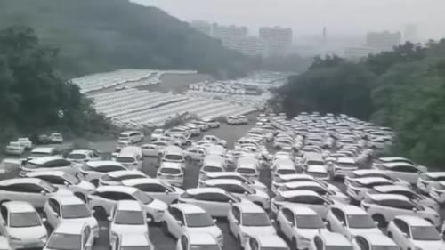 GiJ5I_LbIAAHDED