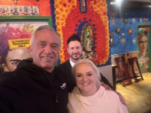 dd9fba70-1bb8-4c82-b6da-ecb23f44b978