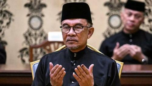 GiozR8IbQAAf65F
