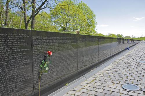 VIETNAM MEMORIAL