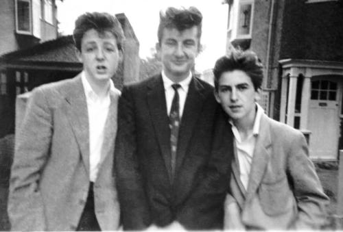 06A1EE7F-B517-404A-88B6-0FF4C9032763