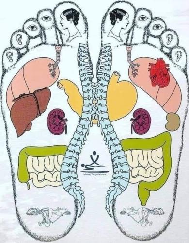 ,                GAkHyqHWIAACt_p