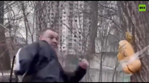 Gk-HwIVaAAAZhmA