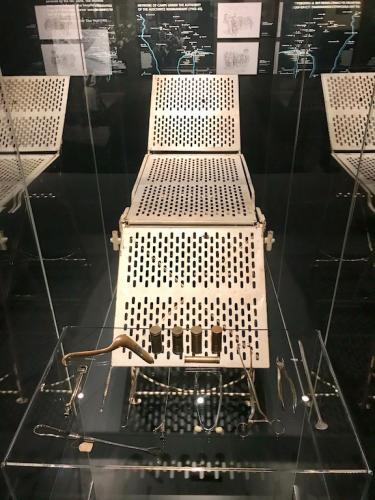 Operation-table-test-tubes-and-medical-instruments-1940s