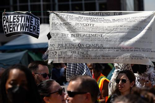 Columbia-University-Issues-Deadline-For-Gaza-Encampment-To-Vacate-Campus