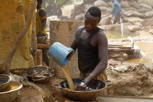 Go22xADbgAAbM-q