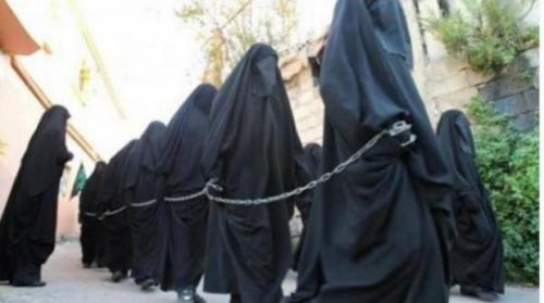 ISLAM slave-by-isis-has-begged-west