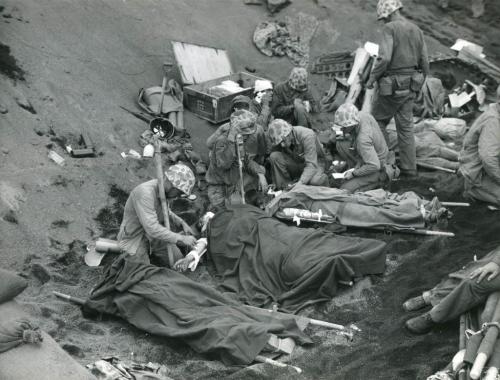 navy-doctors-and-corpsmen-administer-to-wounded-marines-iwo-jima