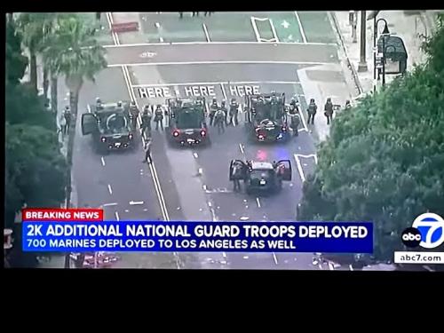 ,                GAkHyqHWIAACt_p