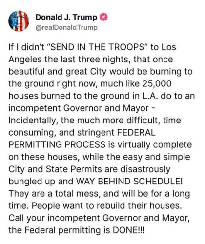 ,                GAkHyqHWIAACt_p