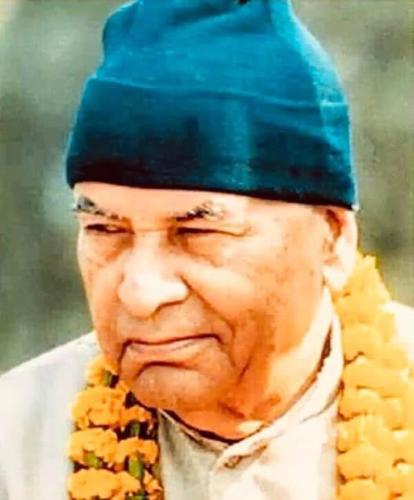 ,                GAkHyqHWIAACt_p