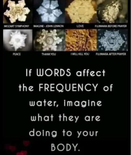 ,                GAkHyqHWIAACt_p