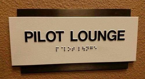 pilot lounge