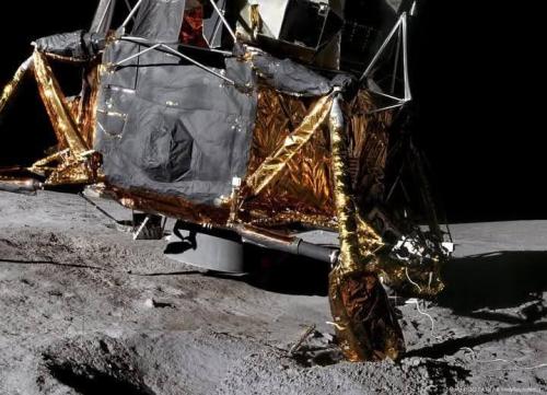 fb83e33f-d97f-4383-a812-395fab348ec5