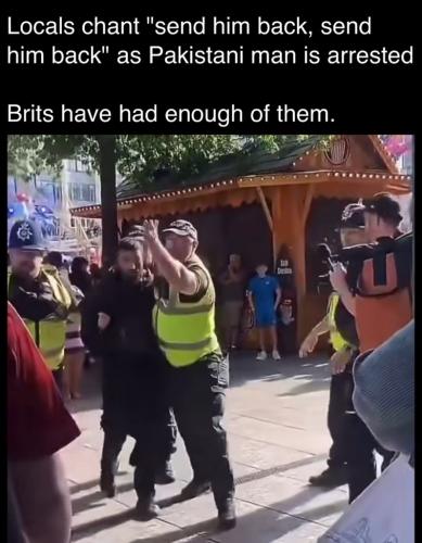 EC1BC03B-4281-4F2B-A49F-14281F4E4420