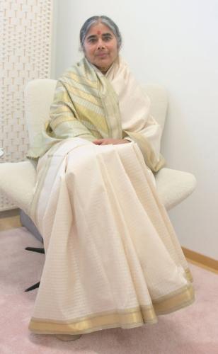 ,         418235313_73391130547