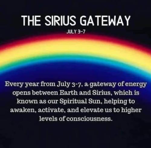 ,                GAkHyqHWIAACt_p