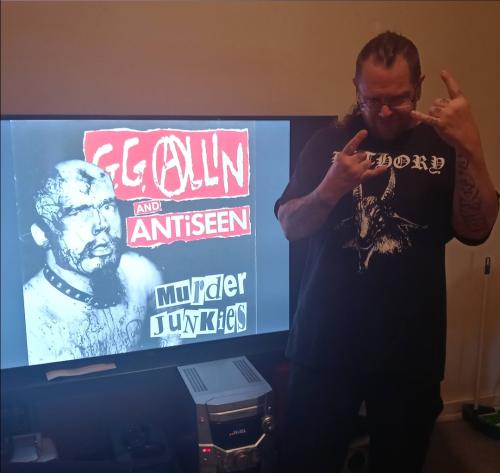 Screenshot_20250823_062218_Photos~2