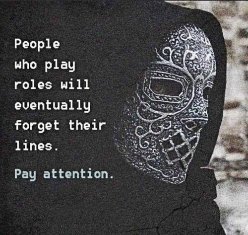 8d1bdb2b9a069f4d67cc0fec20f7e422