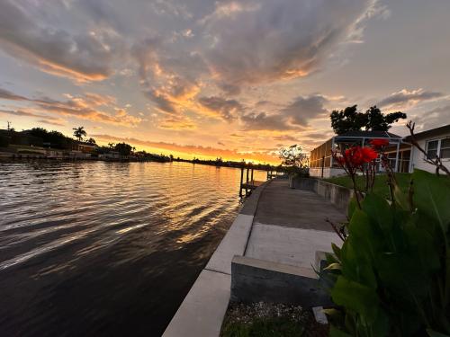 7B554A05-34A3-4A34-9237-5D592AB4483A