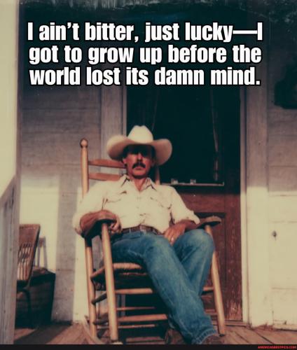 ca031e4bcee658f9fe32715871d9fc34439972f15596dae7b2e1c8e0892c0f50_1