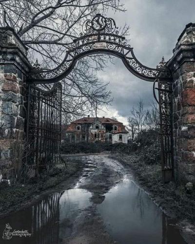 creepy places 3