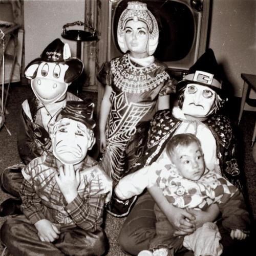 creepy old costumes 86