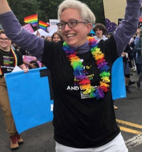 Oregon gov Tina Kotex