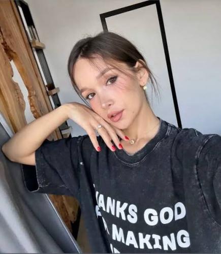 CCA78FEA-8B8B-416D-93A5-01F5B09FB5FF