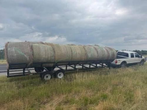 Busted hay filled with illegal aliens