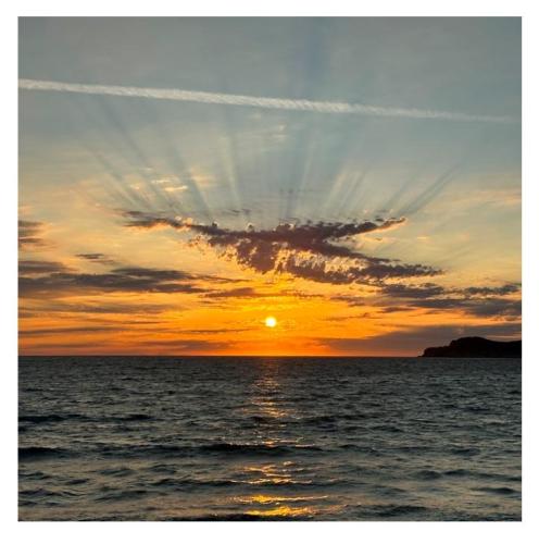 a498fc4d-e2b3-4643-a43c-0421c54f71bc