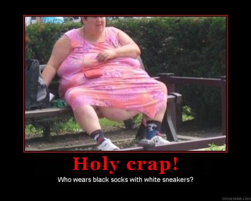 black-sock-white-sneakers