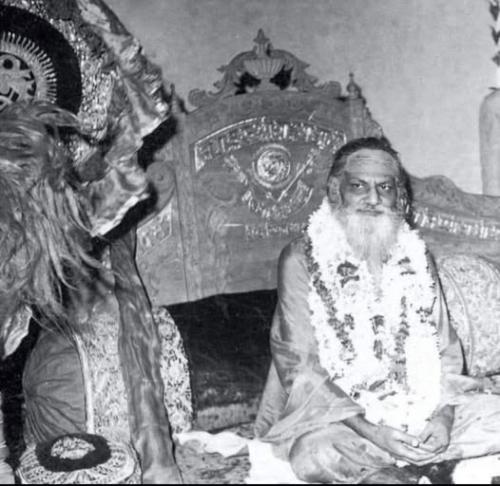 ,      ,             BdX7M1JO