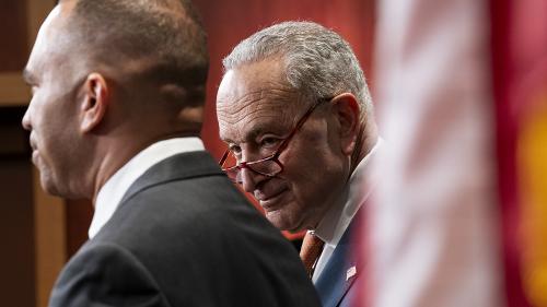 schumerchuck_jeffrieshakeem_020425gn07_w[2]