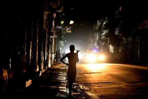 Cuba-Power-Outage-1200x810-1-1024x691[2]