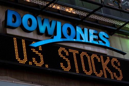 Dow-Jones-Industrial-Average-signage-representing-broader-US-equity-market-performance[2]