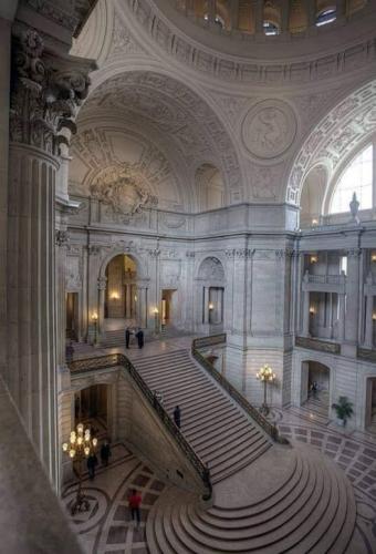 53595888_418901128675178_5332095807996821504_n