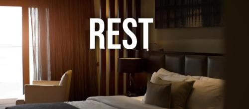 044eb7f9-0599-4cf9-91e1-f13c2bd51459