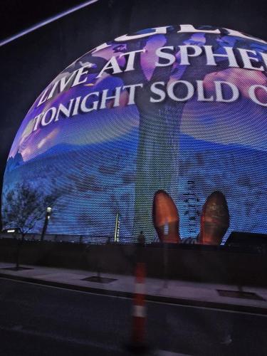 e17a0098-71be-43c6-89ae-c4363660353f